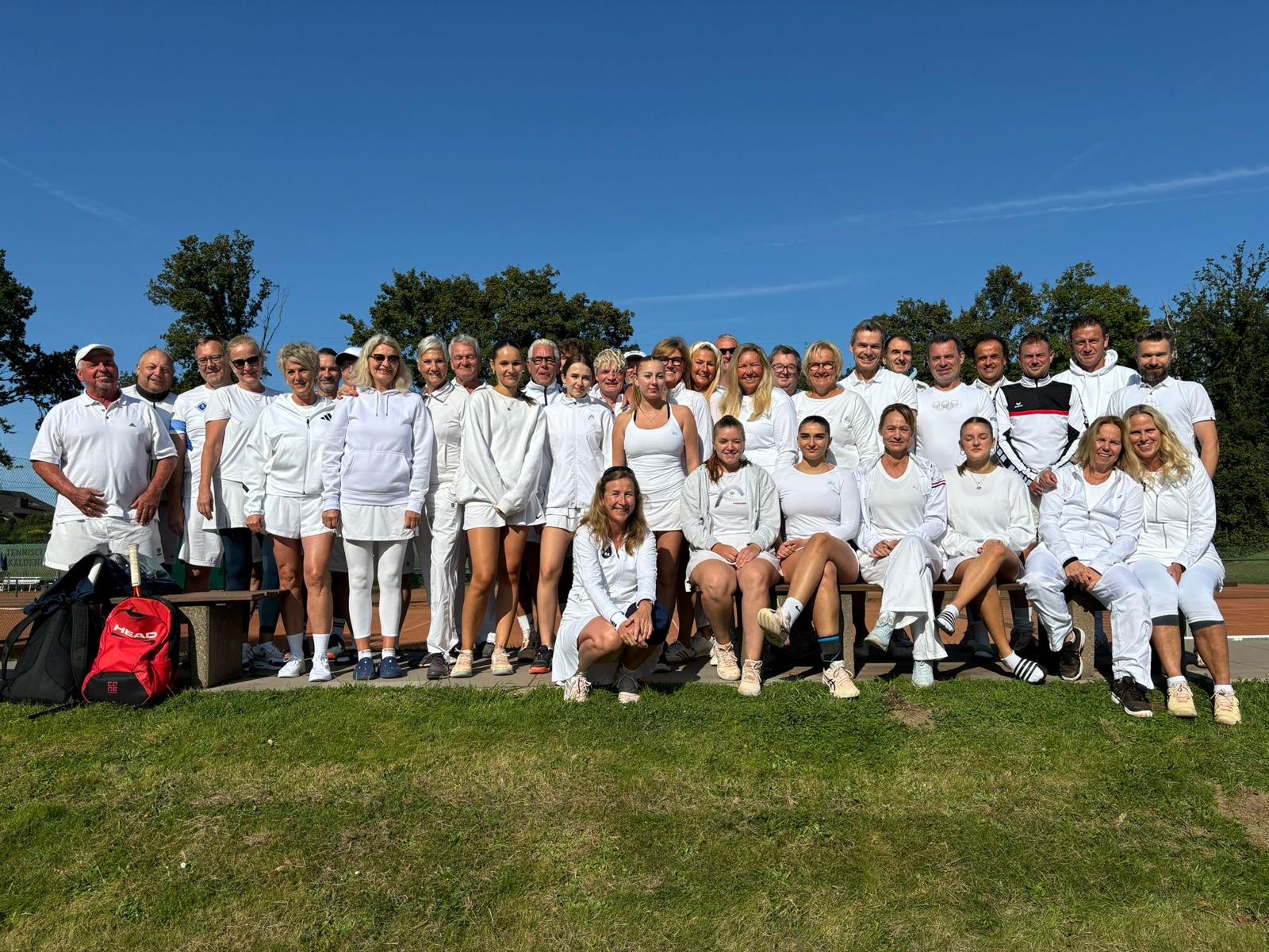 Bild zu: White  Cup am 29.8.26 🍹🎾